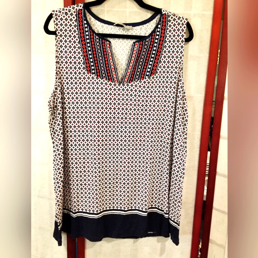 Embroidered Yoke Tank with Allover Print. Size 2X by Dalia